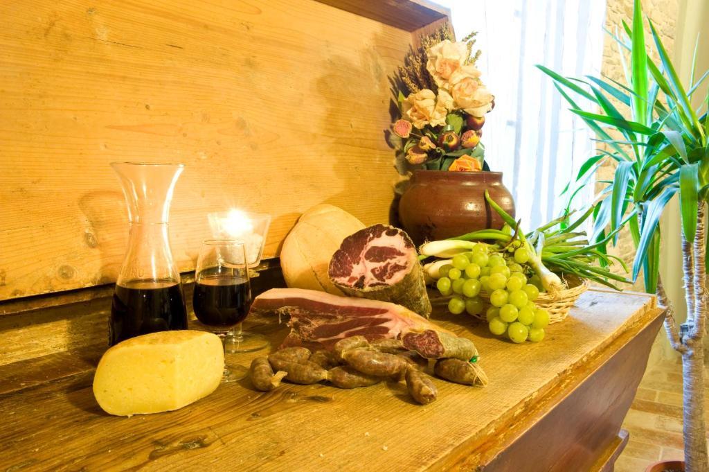 Agriturismo Ca' Montioni Guest House Mercatello sul Metauro Екстериор снимка